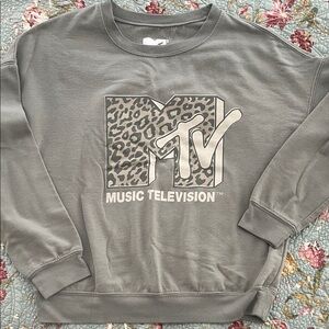 MTV Gray/Green Sweatshirt